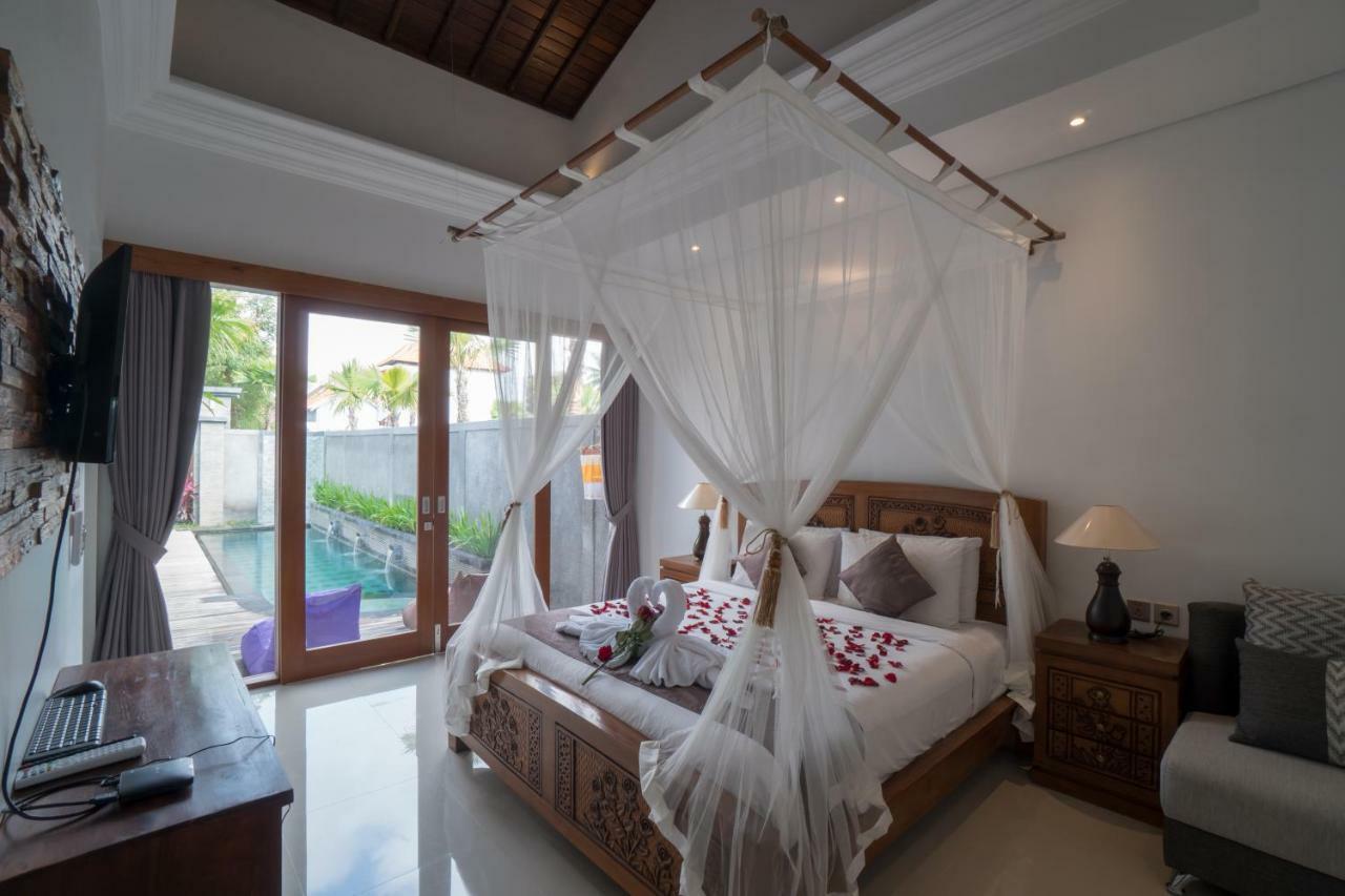 Royani * Sukawati (Bali)